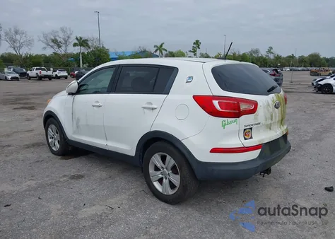 2013 Kia Sportage Lx z USA, uszkodzony, nr VIN KNDPB3A21D7493579